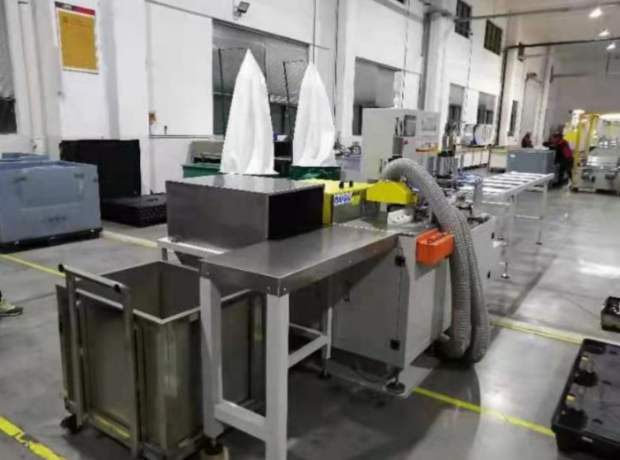 定制款全自動鋸切機SDY-Q400如下圖: 定制款全自動鋸切機SDY-Q400如下圖: