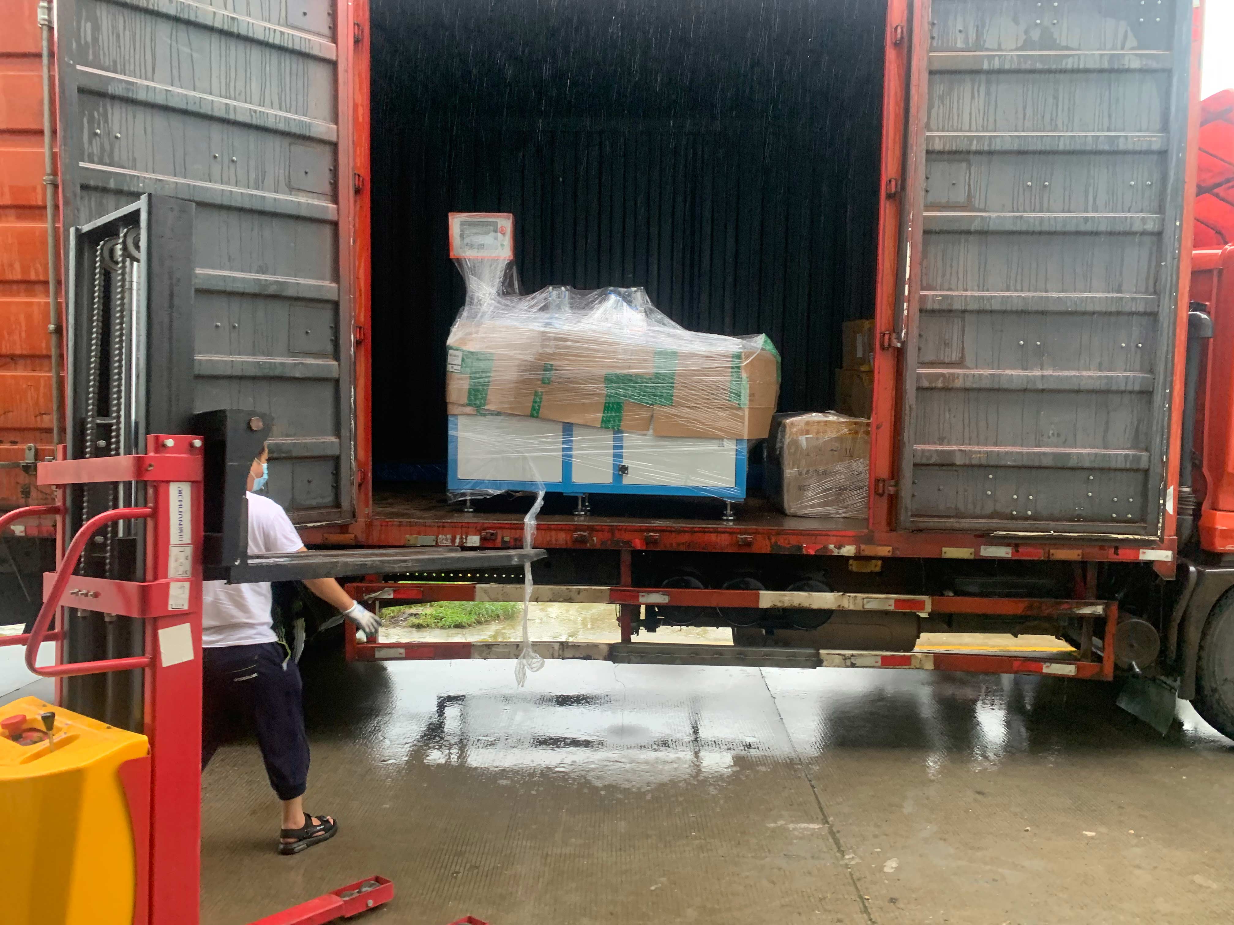 【杭州】傳感器型材1.1米-2.5米切割,全自動切鋁機(jī)SDY-Q300L加長版滿足需求