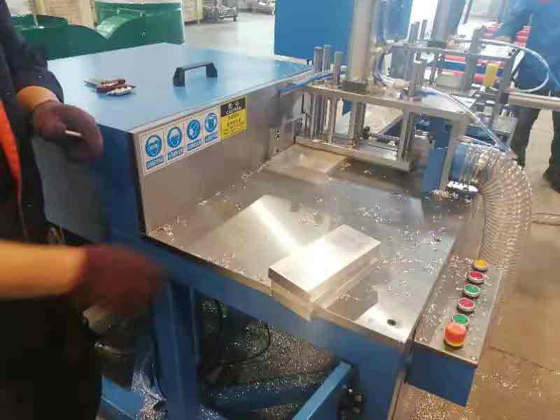 鋁材自動切割機450-客戶現(xiàn)場1-切割實心材料-2 鋁材自動切割機450-客戶現(xiàn)場1-切割實心材料-2