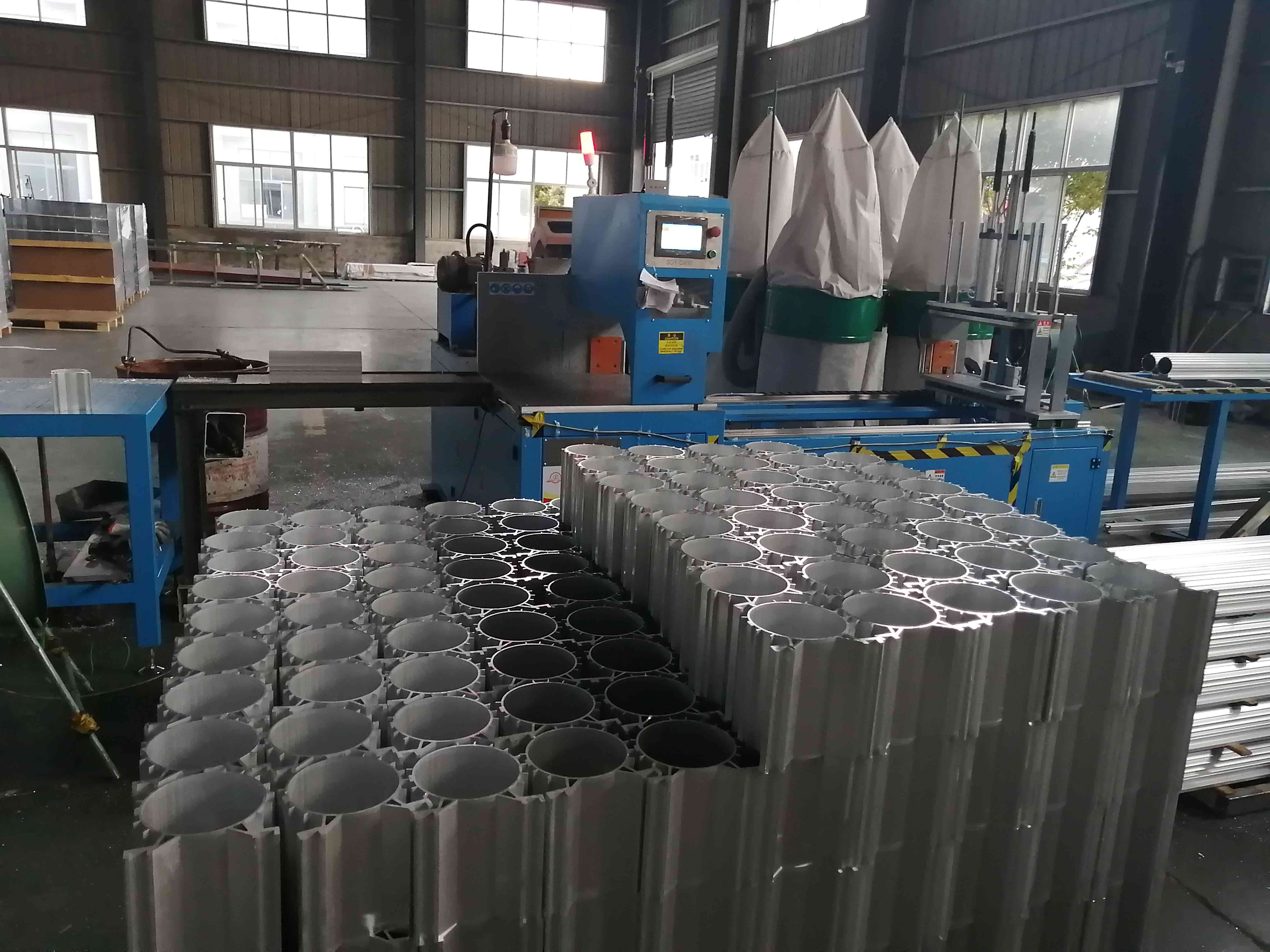 電動(dòng)機(jī)外殼切割-800設(shè)備5