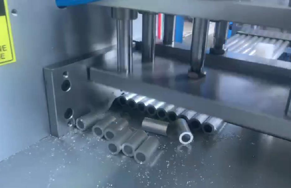 鋁管切割機(jī)型號(hào)的選擇,方形、圓形、薄壁/厚壁鋁管鋸切有講究